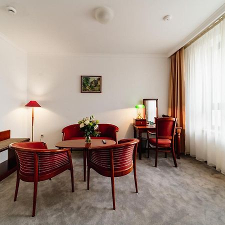 Hotel Kuekuello - Tarnava Одореу Секуеш Екстериор снимка