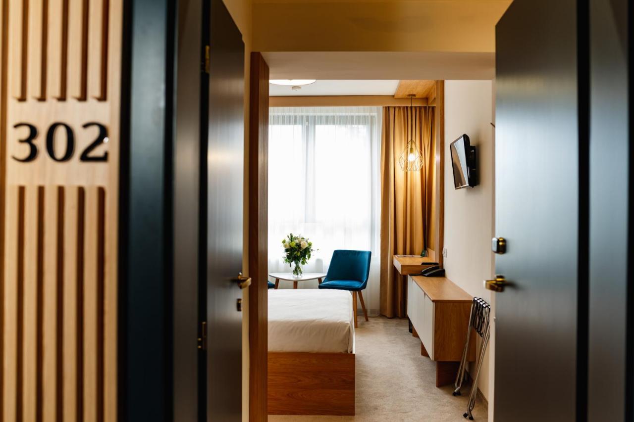 Hotel Kuekuello - Tarnava Одореу Секуеш Екстериор снимка